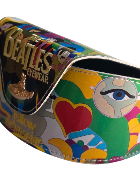 The Beatles Women\'s Black Sunglasses with Brown Gradient Lenses BYS001 main image 15